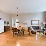 Sissi - Schoenbrunn-Living perfect Apartments
